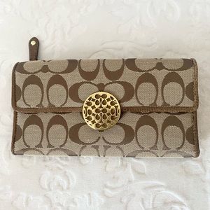 EUC Coach Ali Signature Long Wallet